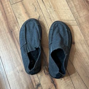 Men’s moccasins